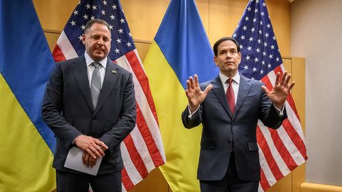 Negocieri cruciale în Elveția. Șeful cancelariei lui Zelenski le mulțumește ”marilor prieteni” SUA și Trump: ”Ne îndreptăm spre o pace justă și durabilă”/ Marco Rubio: „Am făcut progrese semnificative”