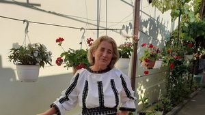 Candidata AUR Harghita, trimisă în judecată pentru uz de fals. Rodica Vila e acuzată de procurori că a venit cu semnături false la alegerile locale din 2016/ Înainte de AUR, a mai fost la PSD, PNL și PSRO