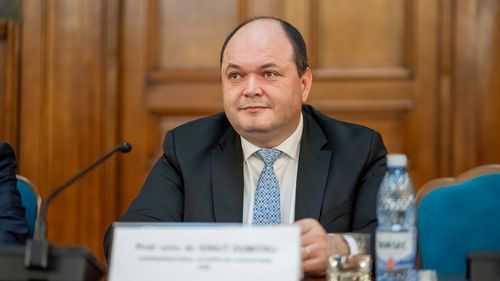 Ionuț Dumitru, economist-șef al Raiffeisen, va fi consilier onorific al premierului Bolojan