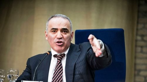 Fostul mare maestru de șah Garry Kasparov: Putin l-a „asasinat” pe Alexei Navalnîi „încet și public”
