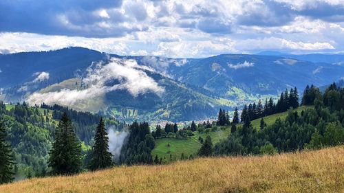 Munții Apuseni, în topul celor mai bune trasee de drumeție din Europa făcut de CNN