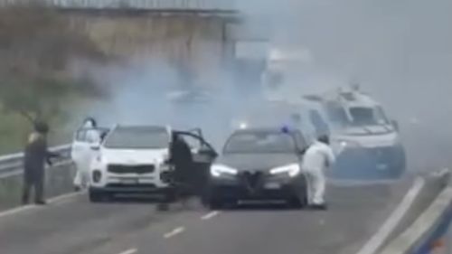 VIDEO Fenomenul jafurilor armate în Italia /  În medie să dă un atac pe lună și se fură 370 de mii de euro la fiecare lovitură / Jafurile sunt văzute ca o „marcă înregistrată” a mafiei din Cerignola