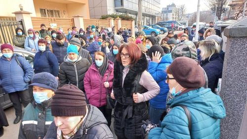 Parcurile din București, în stare deplorabilă / Angajații firmei municipale înființate de Gabriela Firea și desființate de Nicușor Dan au protestat față de lichidarea companiei