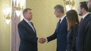 Dan Barna, după consultări: Preşedintele a fost de acord că iniţiativa 'Fără penali în funcţii publice' va trebui să facă parte din această revizuire a Constituţiei