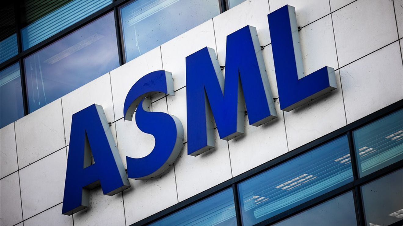 CEO-ul ASML avertizează Bruxellesul că politicile sale îndepărtează companiile AI de UE