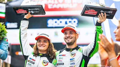 Performanță istorică pentru automobilismul românesc: Frații Maior au devenit campioni europeni la raliuri, juniori