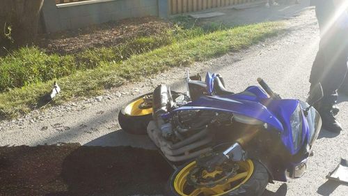Un motociclist a decedat în urma coliziunii cu un utilaj special pentru exploatarea lemnului, pe DN 75