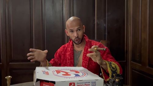 Poliția București, după ce Andrew Tate s-a plâns pe Twitter din cauza condițiilor din arestul preventiv și a ”gândacilor și păduchilor”: ”Nu există reclamații sau sesizări din partea persoanei. Nu au acces la telefonul mobil sau internet, sunt efectuate verificări”