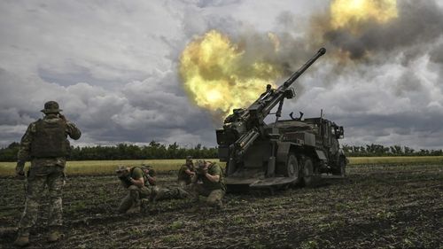BREAKING Prima escaladare a conflictului din Ucraina: Polonia acuză că explozia unei rachete rusești a provocat moartea a doi polonezi / Varșovia ia în calcul activarea Articolului 4 NATO și a pus armata în stare de alertă / Președintele Poloniei calmează spiritele și anunță că e vorba de ”un incident izolat”