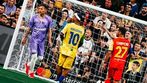 Ronaldinho, după ce a fost prezent la Sports Festival: Mulţumesc, România, pentru primire şi afecţiune
