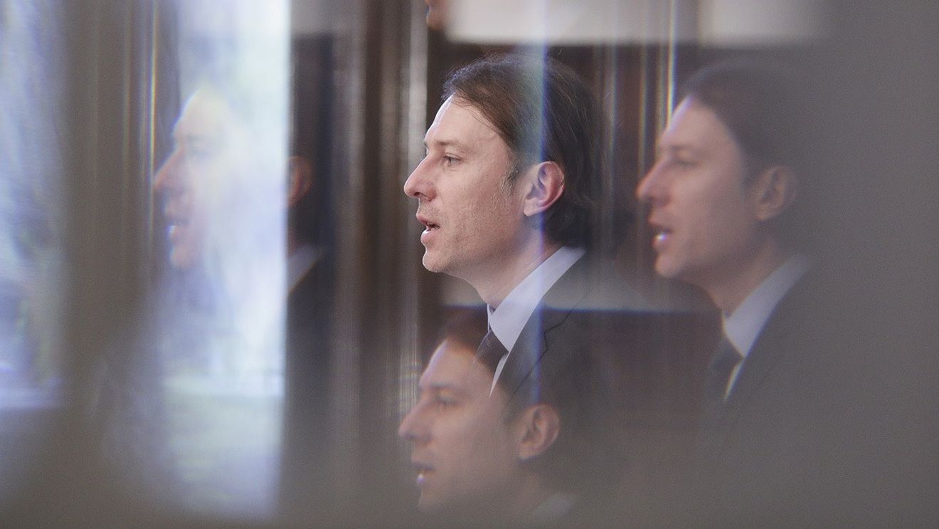 Încep negocierile pentru formarea unei majorităţi parlamentare de susţinere a Guvernului Cîţu