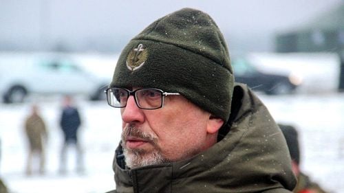 Acuzații grave de corupție la Ministerul Apărării din Ucraina, care ar fi cumpărat alimente pentru militari la prețuri supraevaluate și de aproape 3 ori, comparativ cu prețurile din magazin/ Parlamentul de la Kiev îi convoacă pe șefii ministerului (documente presa ucraineană)