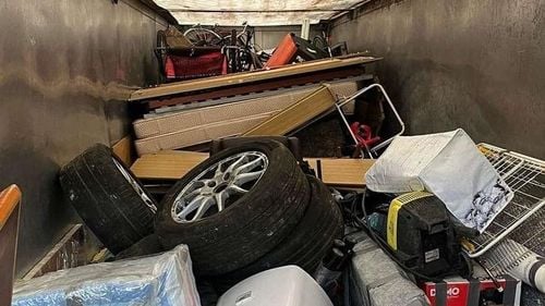 Peste 2.700 de tone de deșeuri au fost oprite la graniță în prima jumătate a anului 2023, de aproape trei ori mai multe decât în aceeași perioadă din 2022