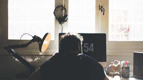 Munca de noapte dăunează grav sănătății / Contracararea efectelor negative asupra sănătății este acum posibilă