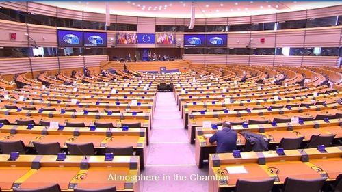 IMAGINI INEDITE cu președintele Parlamentului European vorbind unei săli aproape goale: A trebuit să încetinim, desigur. Dar nu ne-am oprit, pentru că democrația nu poate fi suspendată în mijlocul unei crize atât de mari