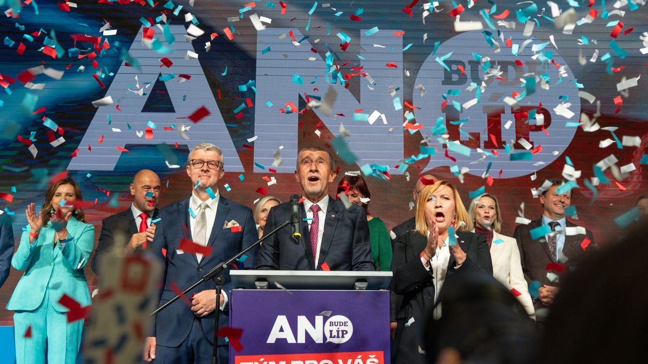 ANALIZĂ În Cehia se întrevede un guvern minoritar cu sprijinul a două partide de extrema dreaptă: Populistul Andrej Babis și partidul său ANO 2011 se clasează pe primul loc în alegerile parlamentare