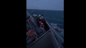 Thailanda: 31 de dispăruți după ce o navă militară s-a scufundat