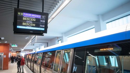 Sindicaliştii de la metrou vor protesta la Guvern săptămâna viitoare şi anunţă grevă de exces de zel, din cauza ordonanţei-trenuleţ