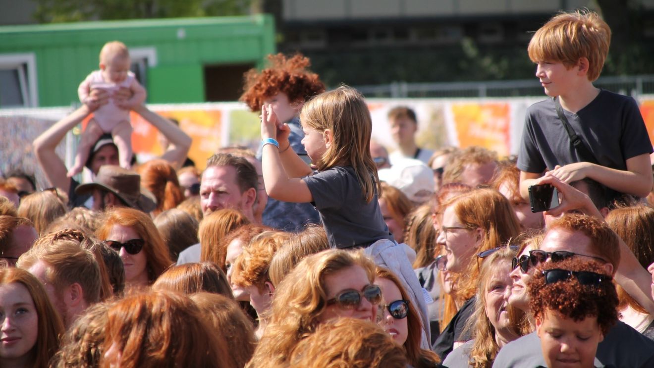 Mii de participanţi la un festival anual dedicat persoanelor roşcate în Țările de Jos