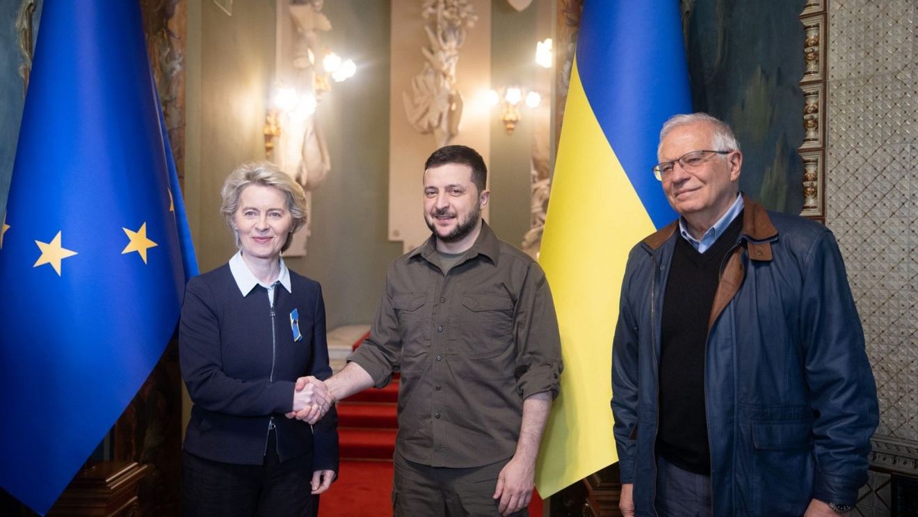 Ucraina a început să furnizeze energie electrică spre UE prin România, a anunțat președintele Volodimir Zelenski