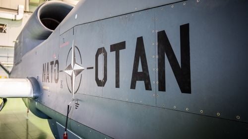 Obiectivele României la summitul NATO: consolidarea Flancului Estic pe toate componentele operaționale, adoptarea Planurilor de Apărare Regională, menținerea unei implicări sporite în regiunea Mării Negre