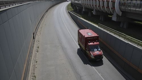 Primăria Capitalei va începe consolidarea şi reabilitarea pasajelor Lujerului, Bucur Obor şi a Podului Băneasa / Expertizele tehnice au arătat degradări majore, precum fisuri în structura de rezistenţă