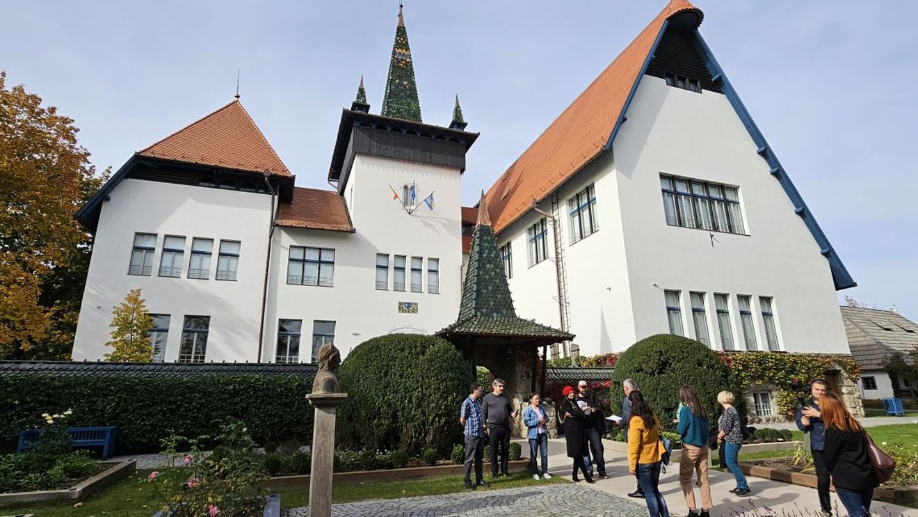 Muzeul Naţional Secuiesc din Sfântu Gheorghe, restaurat cu fonduri europene, a fost redeschis vizitatorilor după doi ani / ”Avem inscripţii trilingve şi ghidaj trilingv, deci putem să primim vizitatori din toată ţara”