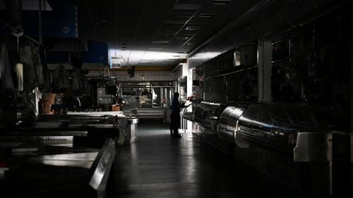 Blackout-ul din Spania a fost cauzat de o „cascadă de supratensiuni” şi de energia din surse regenerabile, au stabilit experții