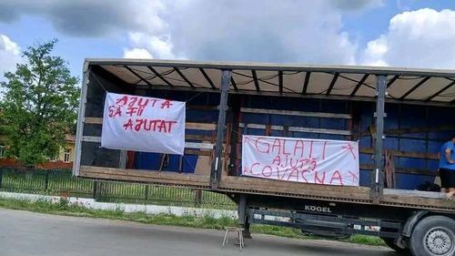 Victimele inundațiilor din Galați vin să ajute sătenii din Covasna: „Noi știm ce înseamnă!” / ”Venim cu mâncarea noastră, cu motorina noastră, noi nu suntem politicieni, nu avem legătură cu nimeni, nici cu biserici, nici cu primari”