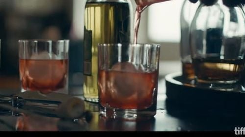 Regula celor 20 de minute și alte modalități simple de a bea mai puțin alcool - sfaturile experților pentru a reduce consumul de alcool fără ca acest lucru să vă afecteze viața socială