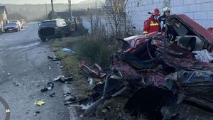 Două persoane au murit în urma unui accident rutier produs în Caransebeş de un tânăr șofer de 19 ani