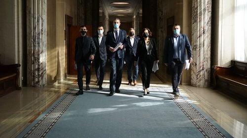 SURSE Propuneri în Guvernul Cioloș: Dan Barna - Externe, Stelian Ion - Justiție, Ioana Mihăilă - Sănătate, Cristian Ghinea - Fonduri Europene, Marius Manole - Cultură