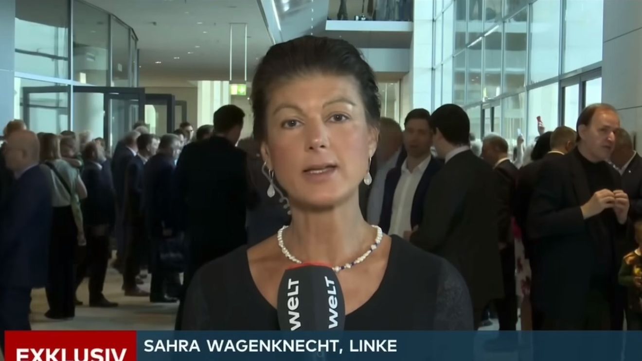 Sahra Wagenknecht – politiciana germană de extrema stângă care poate atrage voturi și de la extrema dreaptă