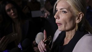A intrat în vigoare decizia Înaltei Curți care omoară dosare de evaziune fiscală, ca urmare a unui amendament depus de Laura Vicol