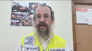 Am văzut un bebeluș care fusese copt într-un cuptor, spune un lucrător de urgență israelian. Cadavrul provenea din Kibbutzul Kfar Aza, locul unuia dintre cele mai cumplite masacre comise de Hamas