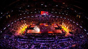 U Banca Transilvania Cluj, campioană pentru a patra oară consecutiv la baschet masculin / 10.000 de fani în tribune, la meci a asistat și Ghiţă Mureşan