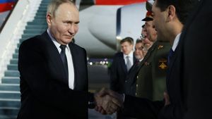 Vladimir Putin a ajuns în Uzbekistan, în a treia sa deplasare externă de la realegere