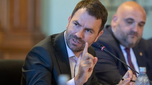 Cătălin Drulă îi cere explicații lui Sorin Grindeanu pentru accidentul feroviar de astăzi: ”CFR a dat un comunicat în care erau numai minciuni” / Accidentul s-a produs în jurul orelor 04.00, iar trei ore mai târziu ISU a transmis că a declanșat Planul Roșu, dar că accidentul feroviar nu se confirmă