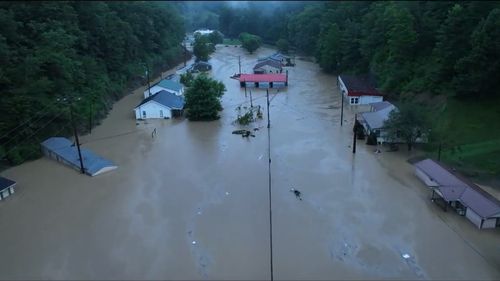 Numărul morților în urma inundațiilor din Kentucky urcă la 35, iar furtunile continuă, a transmis guvernatorul statului din sud-estul SUA