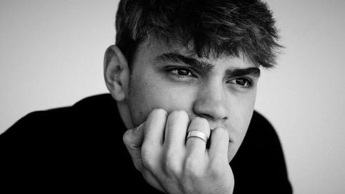 Actorul Gabriel Guevara, urmărit internațional pentru agresiune sexuală, a fost arestat la Veneția, unde urma să primească un premiu