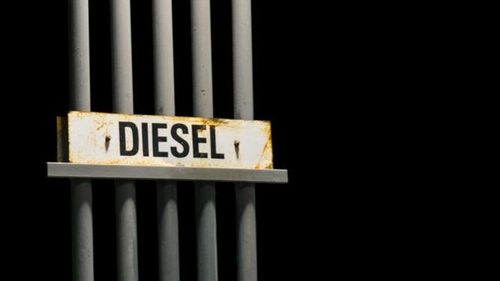 Cinci persoane reținute în Constanța: sunt bănuite că ar fi furat 8,5 tone de motorină / Combustibilul a fost luat din comuna Peștera