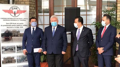 Arad: Modernizarea căii ferate pe ruta Arad-Timişoara-Caransebeş va costa aproximativ opt miliarde de lei, iar la final durata de deplasare cu trenul se va înjumătăţi