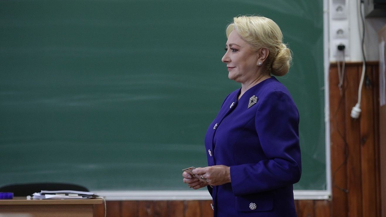 Viorica Dăncilă candidează la conducerea Partidului NOI în cadrul congresului de luni seară, organizat într-o sală a Institutului Național de Statistică