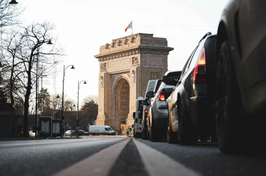 București, Arcul de Triumf, noxe