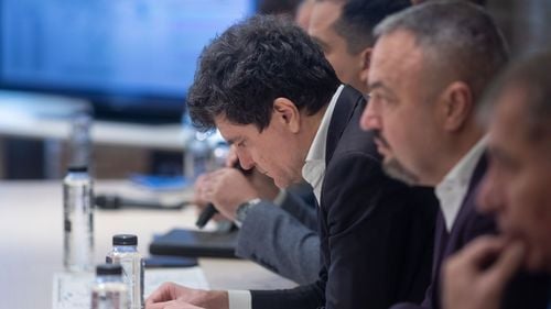 Nicuşor Dan, despre promisiuni făcute în 2020: Pe unele, recunosc, am avut anumite naivităţi la momentul în care le-am făcut, cum ar fi trenul metropolitan