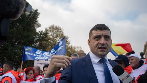 George Simion, liderul AUR, îndeamnă la „grevă fiscală”: „Fac apel la români să cumpere cât mai puțin fiscalizat, să-și amâne plățile la bugetul de stat, să le eșaloneze, să le plătească anul viitor. Nu vor păți nimic”