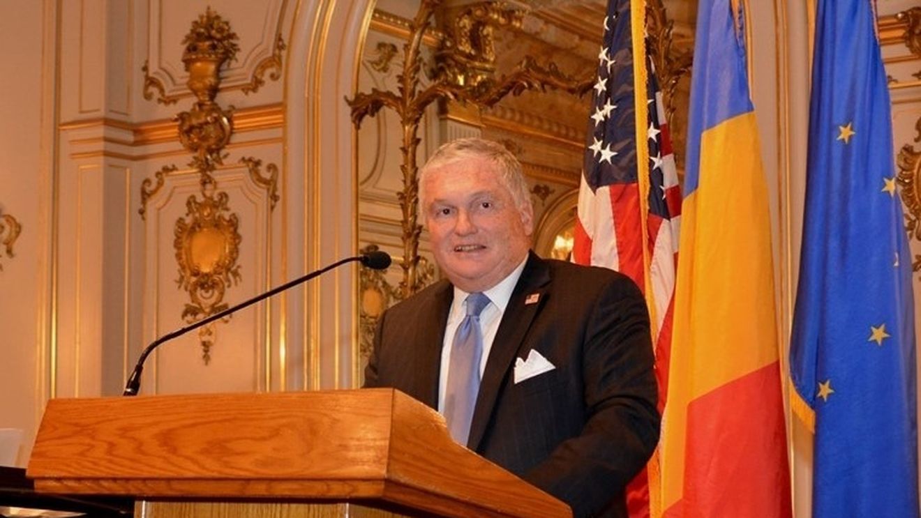 Ambasadorul SUA laudă liderii politici pentru instalarea rapidă a guvernului. Aprecieri pentru Iohannis, Orban și Ciolacu