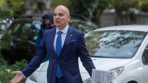Rareş Bogdan spune că PSD și PNL au decis „posibilitatea de a merge singure la Capitală” / Când vor candida Piedone, Firea, Burduja şi Nicuşor Dan, „alegerile vor fi câştigate cu 26-28% de cel care va reuşi cea mai deşteaptă campanie”