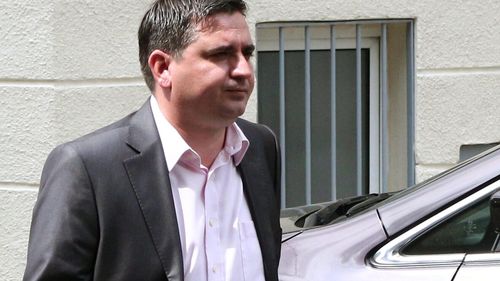 Tribunalul București a decis că poate începe procesul tentativei de mită pentru Ionuț Moșteanu / Fostul senator PSD, Marius Isăilă, este acuzat de procurori că ar fi încercat să-l mituiască pe fostul ministru al Apărării