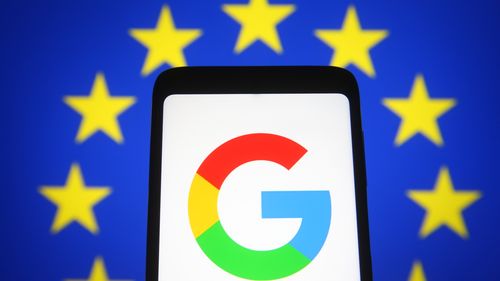 Google acuză Comisia Europeană de „erori grave” în cazul amenzii record de 4,3 miliarde de euro pentru Android / UE „a pedepsit" gigantul tech "pentru meritele sale"